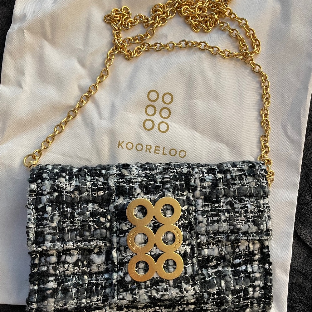 Wallet chain
